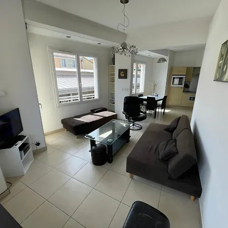 Apartment Le Peyron Lumineux Et Air Conditionne *